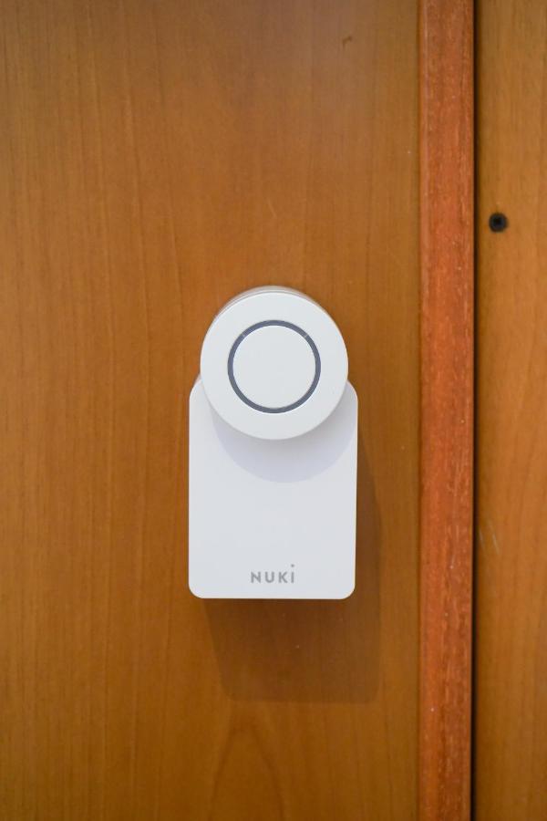10 Min From The Airport-Wifi-Free Parking Apartman Samarate Kültér fotó