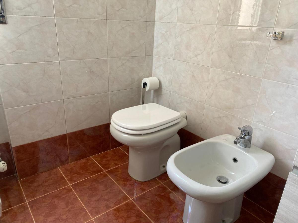 10 Min From The Airport-Wifi-Free Parking Apartman Samarate Kültér fotó