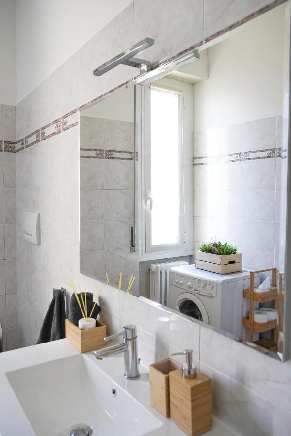 10 Min From The Airport-Wifi-Free Parking Apartman Samarate Kültér fotó